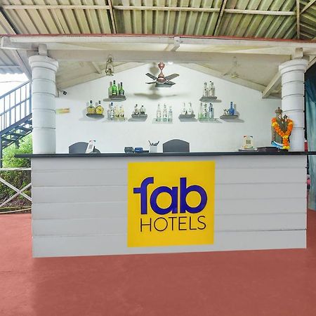 Fabexpress Vincy Palace, Mandrem Beach Hotel ภายนอก รูปภาพ