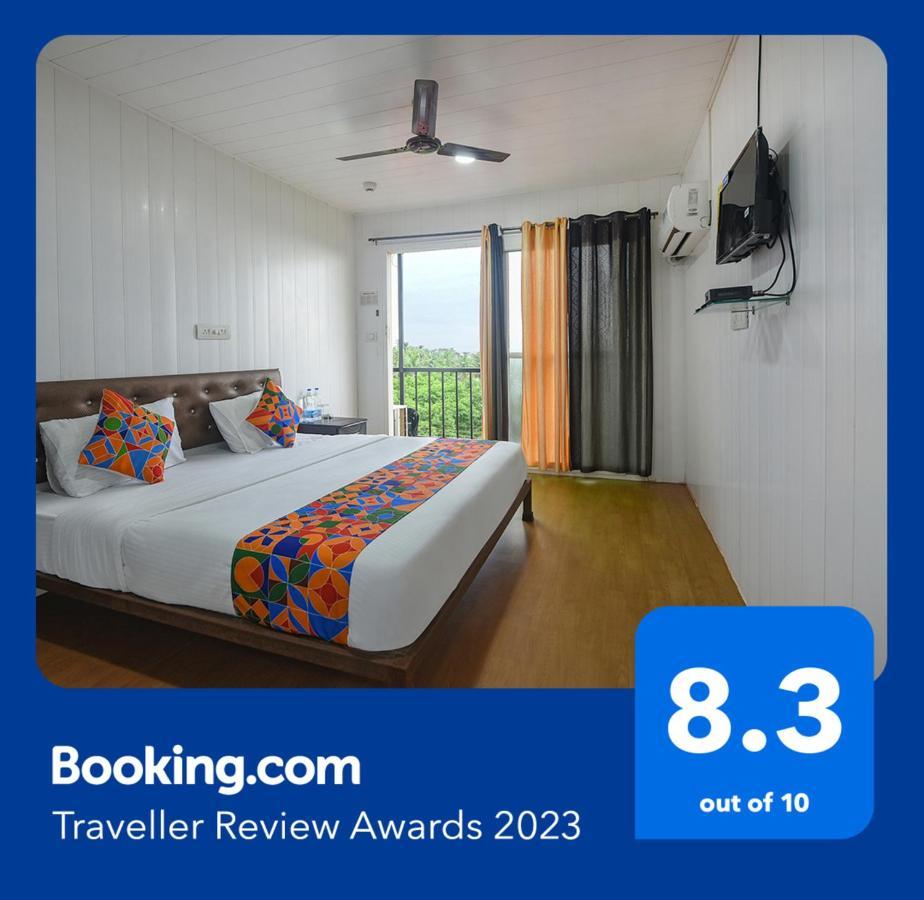 Fabexpress Vincy Palace, Mandrem Beach Hotel ภายนอก รูปภาพ